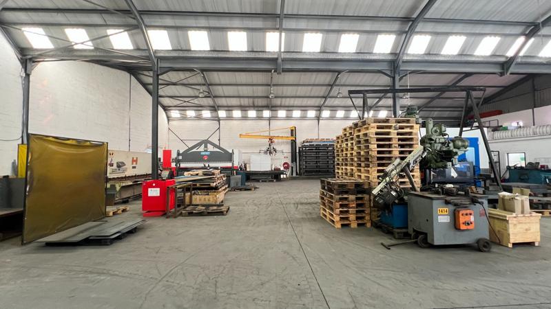 To Let commercial Property for Rent in Killarney Gardens Western Cape